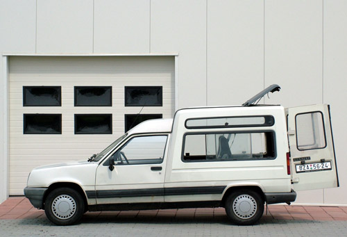 Renault Express - pohled z boku